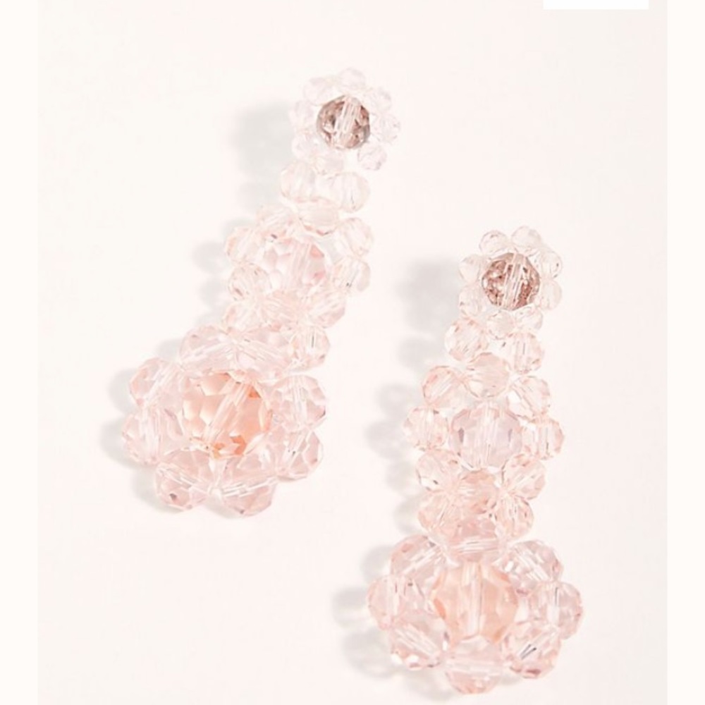 Free People blush  Beaded woman’s Earrings - Picture 8 of 8